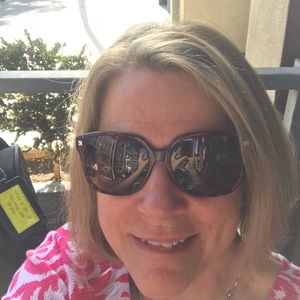 Meet your Posher, Annie